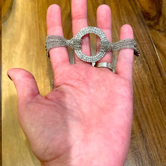 GORGEOUS Diamond-Style Bracelet - Picture 3 of 4